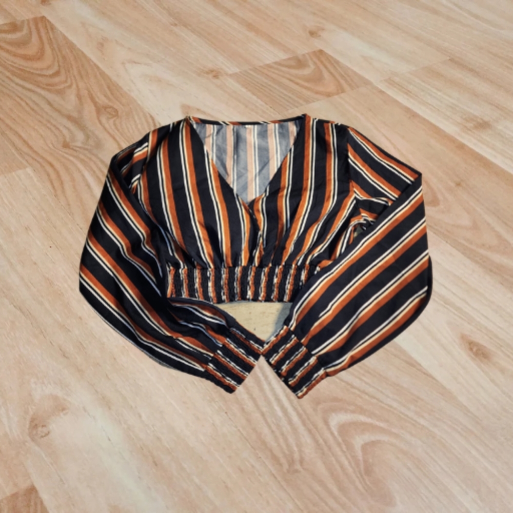 V neck crop top